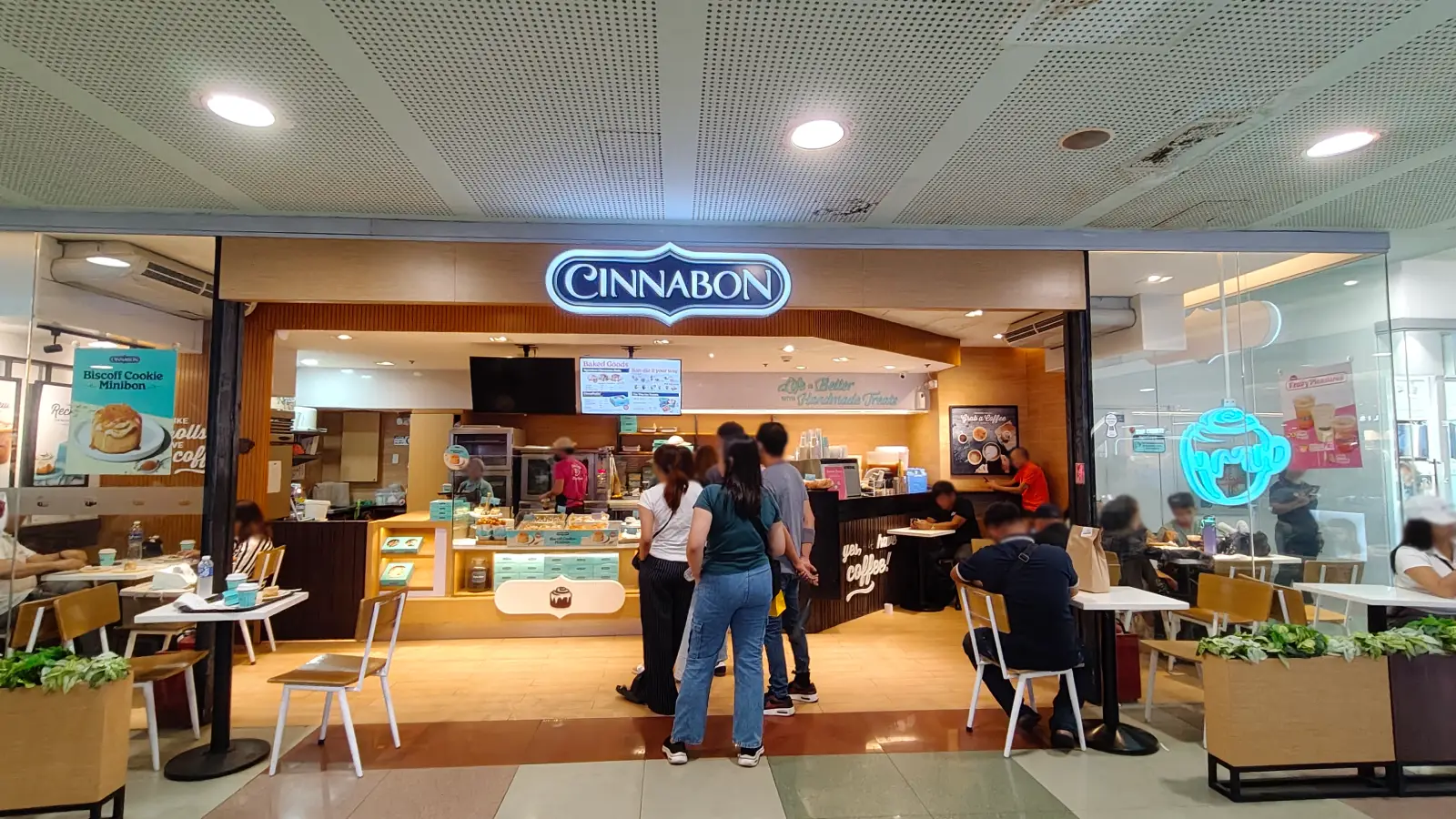 CINNABON in SM City North EDSA